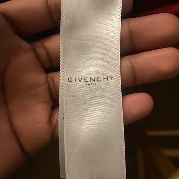 Givenchy
Men's Trompe L'oeil Ring Sweatshirt - Picture 5 of 7